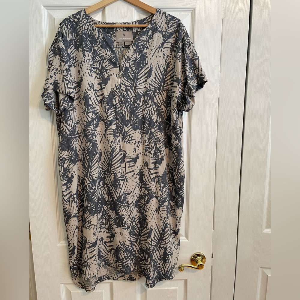 Royal Robins shirt dress.  Women’s size XL.